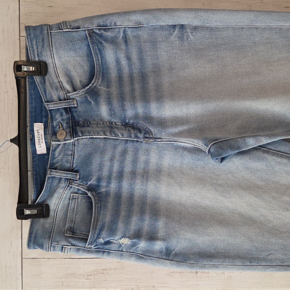 Lovervet Straight Leg Light Wash Jeans - Picture 2 of 15